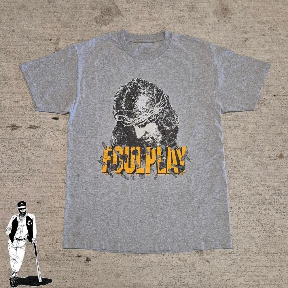 Foulplay Men's Grey and Orange T-shirt